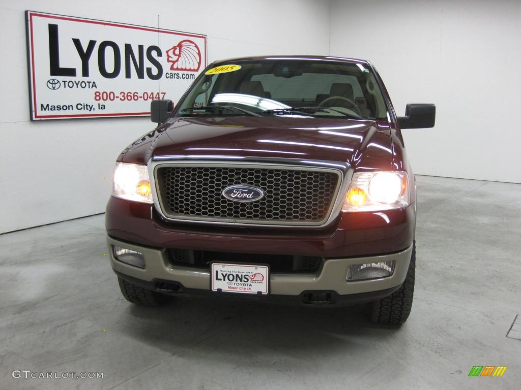 2005 F150 Lariat SuperCab 4x4 - Dark Toreador Red Metallic / Tan photo #44