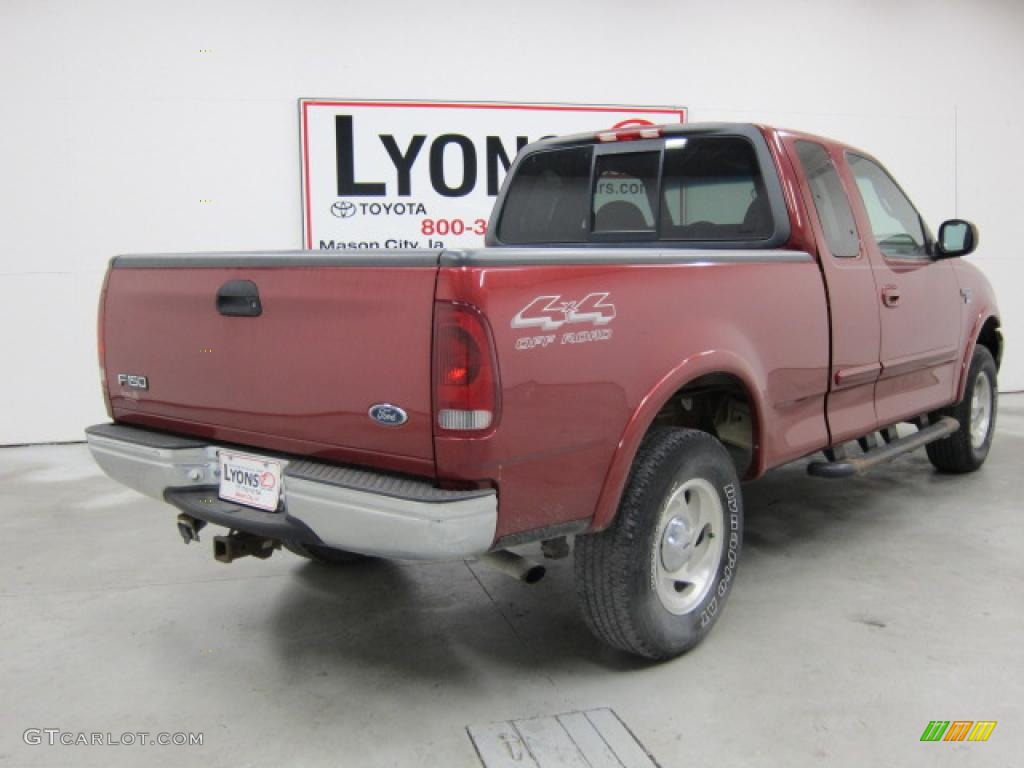 2000 F150 XLT Extended Cab 4x4 - Toreador Red Metallic / Medium Graphite photo #31