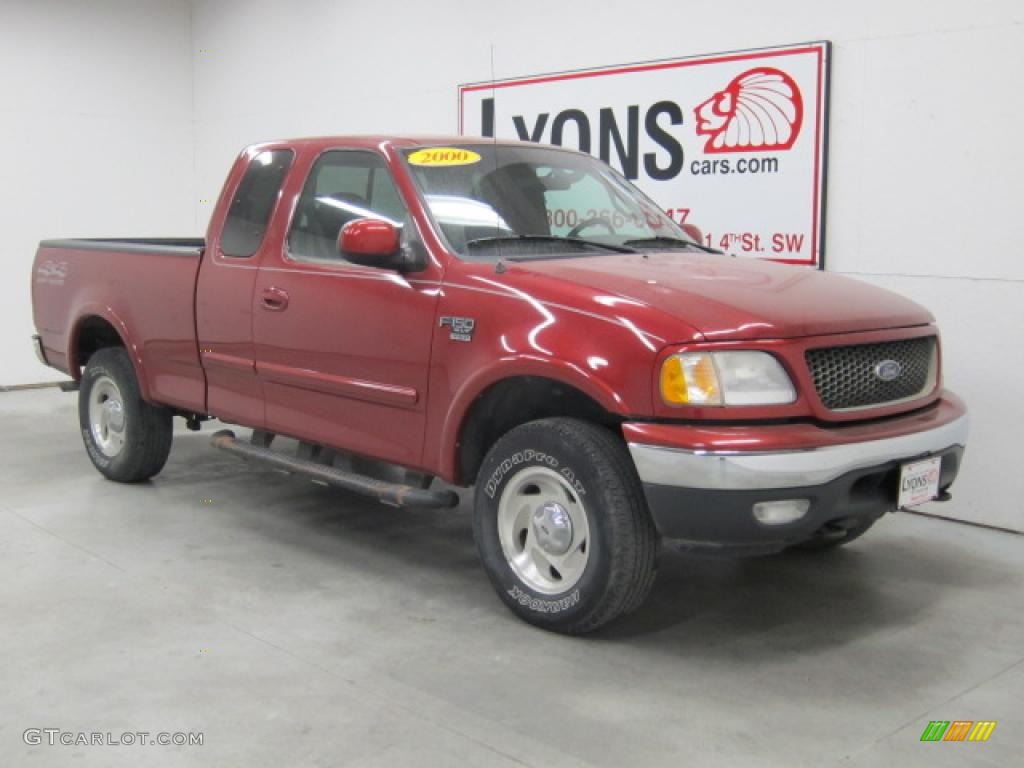 2000 F150 XLT Extended Cab 4x4 - Toreador Red Metallic / Medium Graphite photo #35