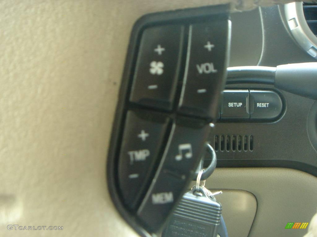 2003 Expedition Eddie Bauer 4x4 - Oxford White / Medium Parchment photo #24