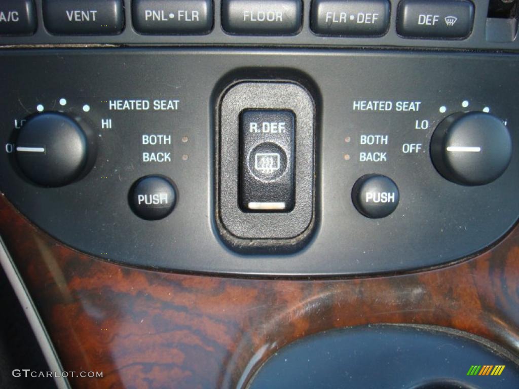 1997 Mark VIII LSC - Toreador Red Metallic / Light Graphite photo #15