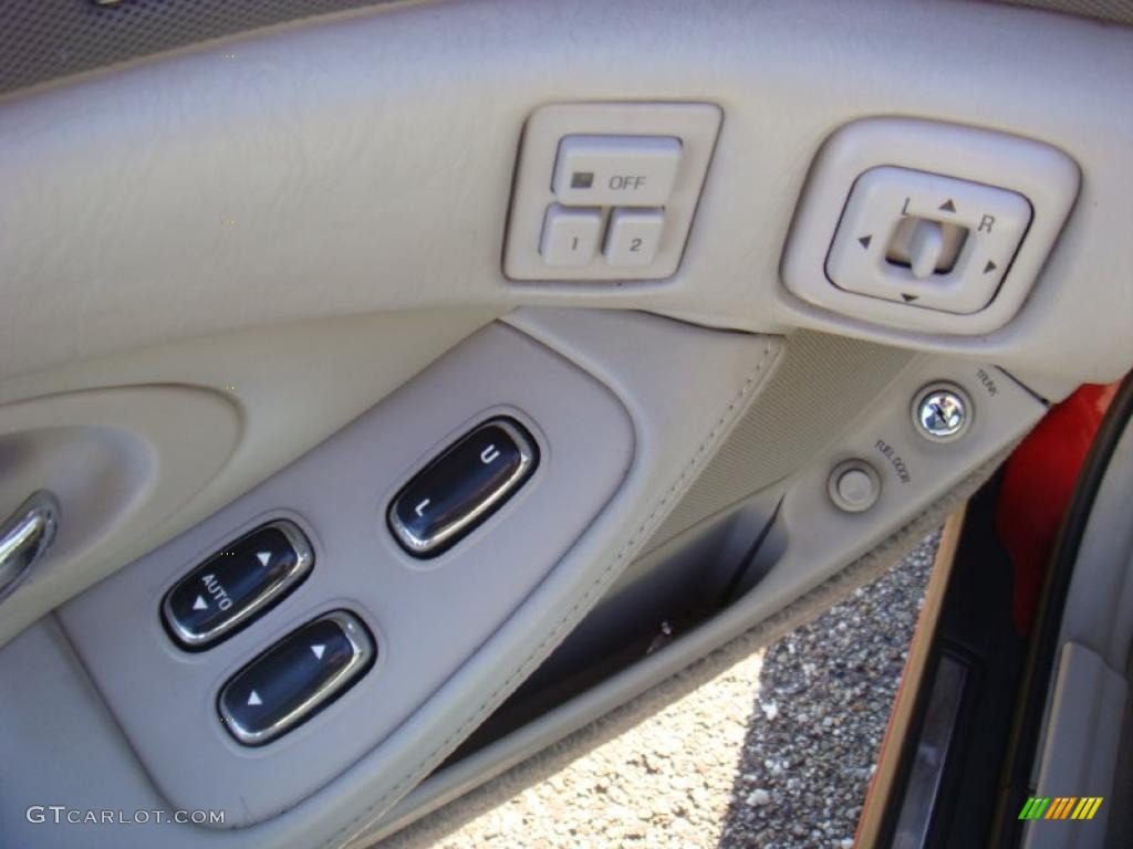 1997 Mark VIII LSC - Toreador Red Metallic / Light Graphite photo #20