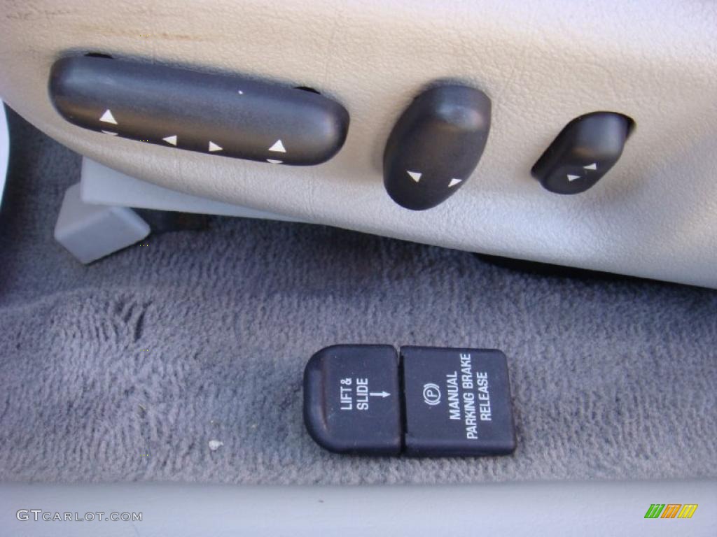 1997 Mark VIII LSC - Toreador Red Metallic / Light Graphite photo #23