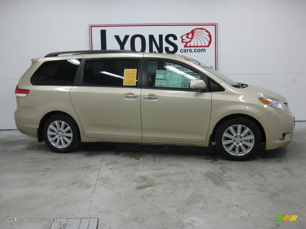 2011 Sienna Limited - Sandy Beach Metallic / Light Gray photo #26