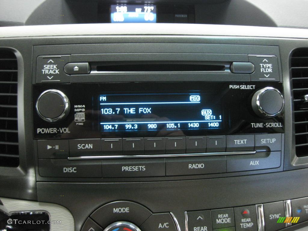 2011 Sienna XLE - Salsa Red Pearl / Light Gray photo #12