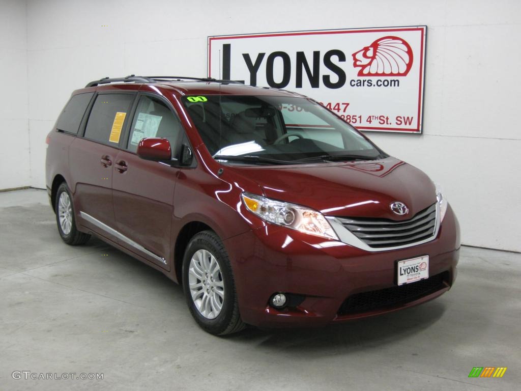 2011 Sienna XLE - Salsa Red Pearl / Light Gray photo #22