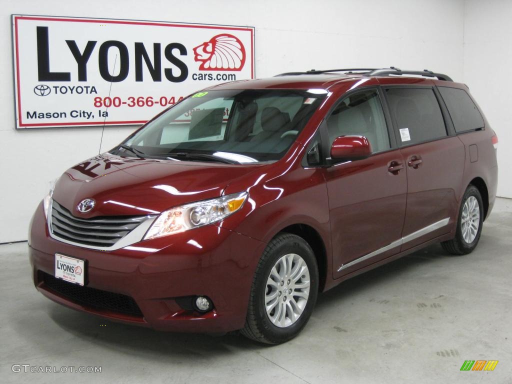 2011 Sienna XLE - Salsa Red Pearl / Light Gray photo #28