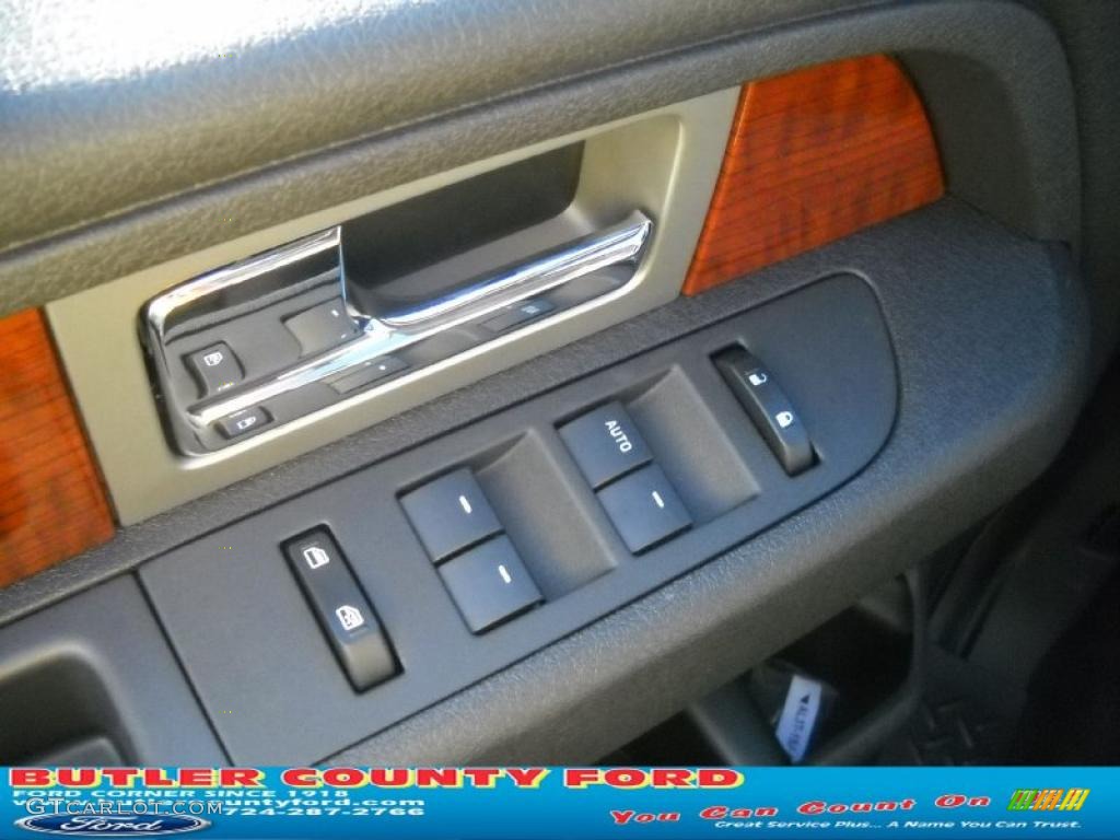 2010 F150 Lariat SuperCrew 4x4 - Dark Blue Pearl Metallic / Black photo #21