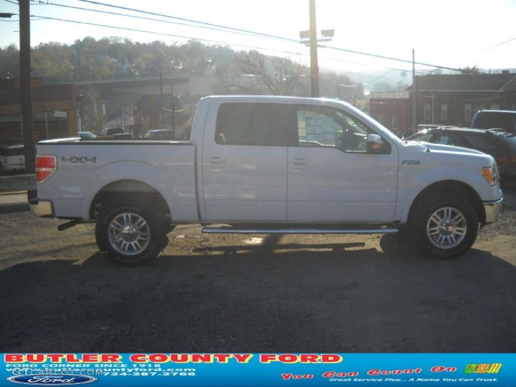 2010 F150 Lariat SuperCrew 4x4 - Oxford White / Tan photo #2