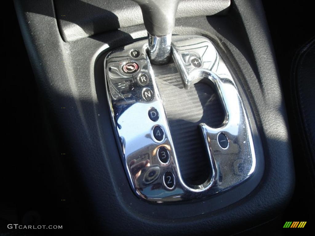 2003 Volkswagen Passat GLS Sedan Transmission Photos