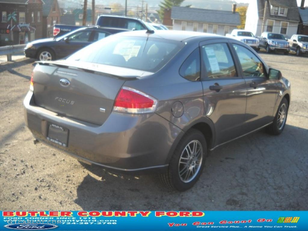 2011 Focus SE Sedan - Sterling Gray Metallic / Charcoal Black photo #3
