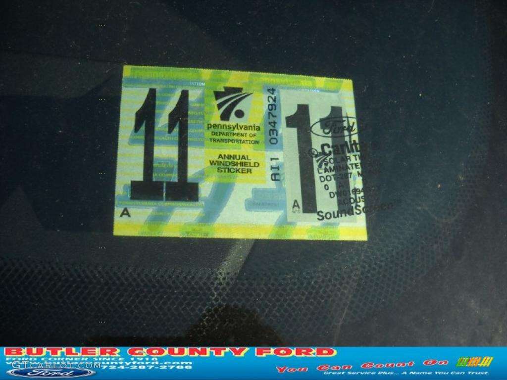 2011 Focus SE Sedan - Sterling Gray Metallic / Charcoal Black photo #14