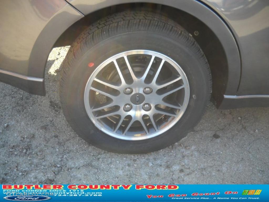 2011 Focus SE Sedan - Sterling Gray Metallic / Charcoal Black photo #19