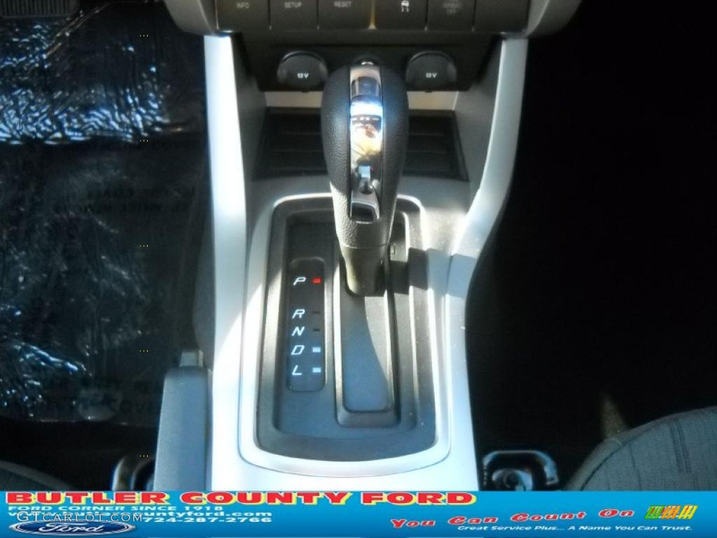 2011 Focus SE Sedan - Sterling Gray Metallic / Charcoal Black photo #23