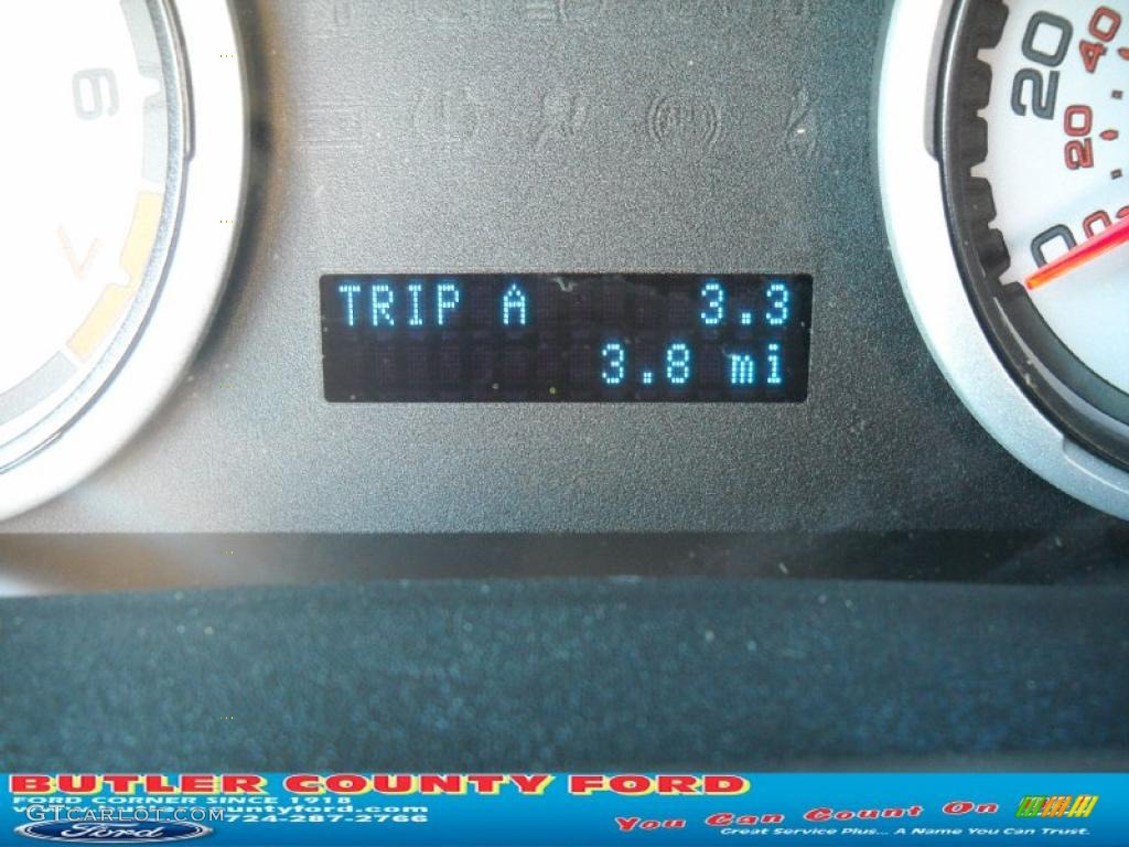 2011 Focus SE Sedan - Sterling Gray Metallic / Charcoal Black photo #25