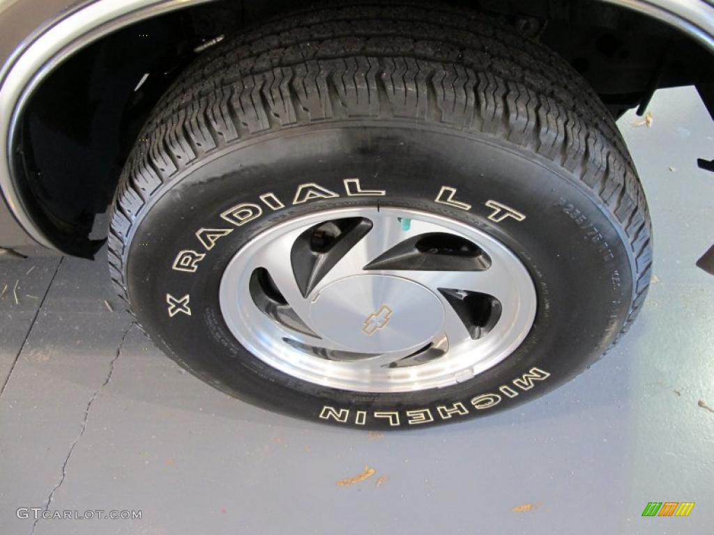 1998 Chevrolet Blazer LS 4x4 Wheel Photo #39570851