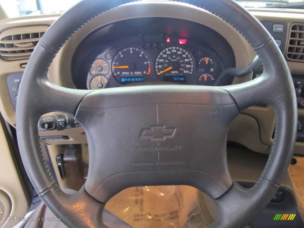 1998 Chevrolet Blazer LS 4x4 Beige Steering Wheel Photo #39571011