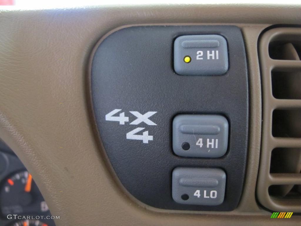 1998 Chevrolet Blazer LS 4x4 Controls Photo #39571035