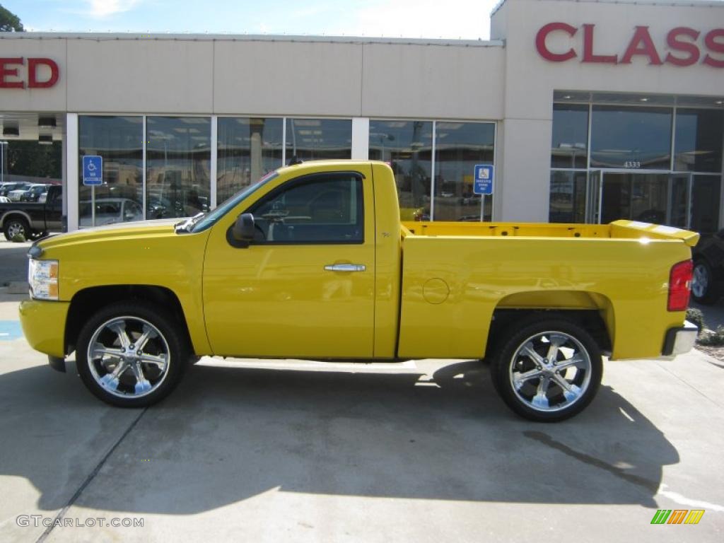 2008 Silverado 1500 LT Regular Cab - Yellow / Ebony photo #2