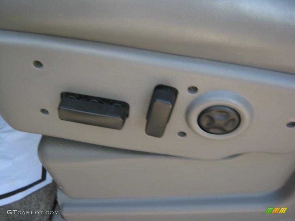 2004 Yukon XL Denali AWD - Silver Birch Metallic / Sandstone photo #18