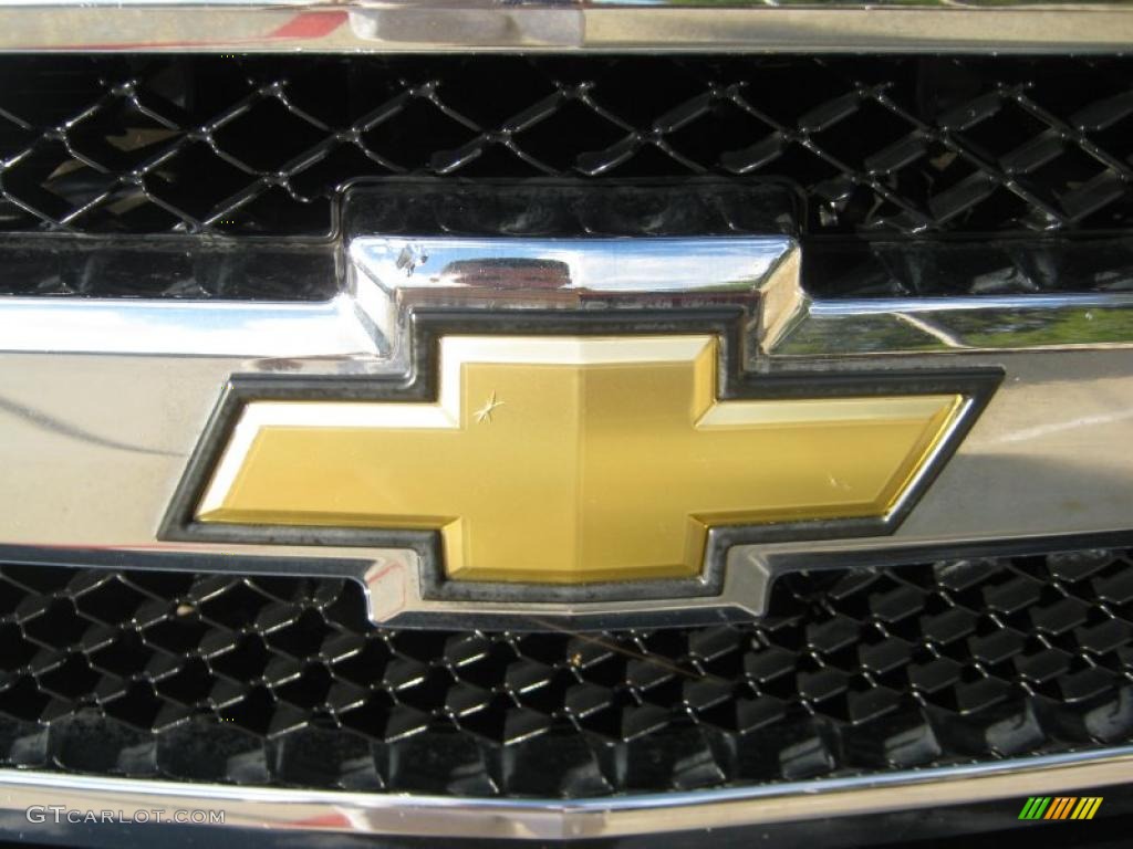 2007 Chevrolet Silverado 1500 LTZ Crew Cab 4x4 Marks and Logos Photo #39573704