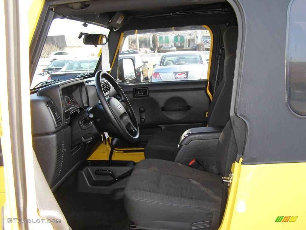 2004 Wrangler Unlimited 4x4 - Solar Yellow / Dark Slate Gray photo #11