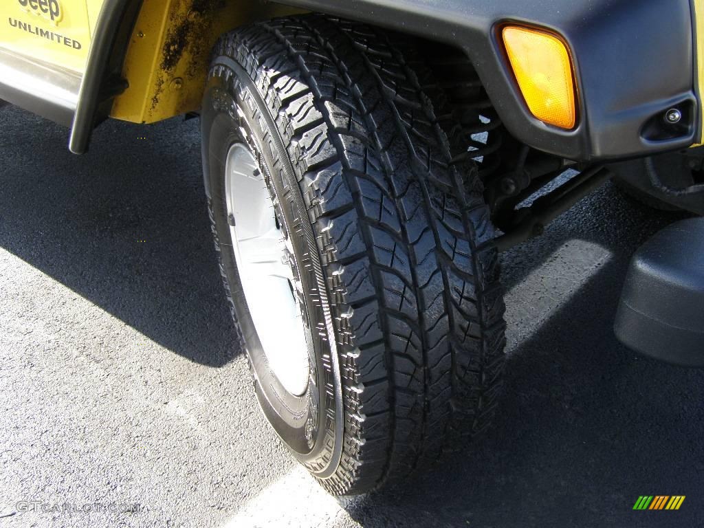 2004 Wrangler Unlimited 4x4 - Solar Yellow / Dark Slate Gray photo #21