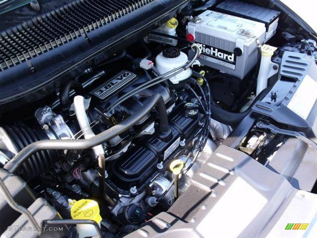 2007 Chrysler Town & Country Limited 3.8L OHV 12V V6 Engine Photo #39576973