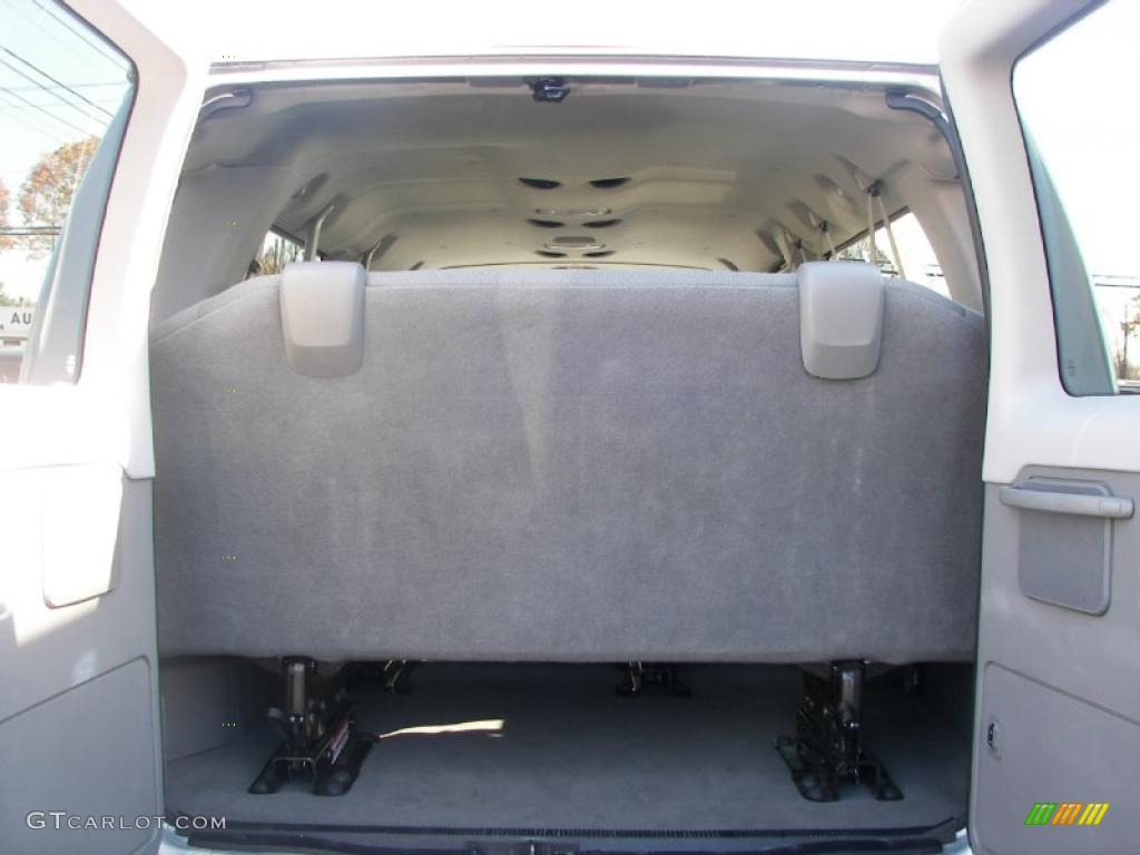 2010 E Series Van E350 XLT Passenger Extended - Ingot Silver Metallic / Medium Flint photo #7