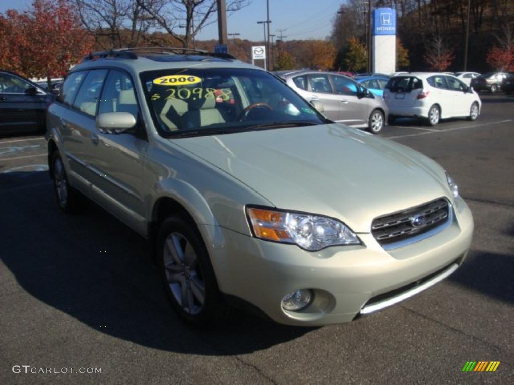 2006 Outback 3.0 R L.L.Bean Edition Wagon - Champagne Gold Opalescent / Taupe photo #5