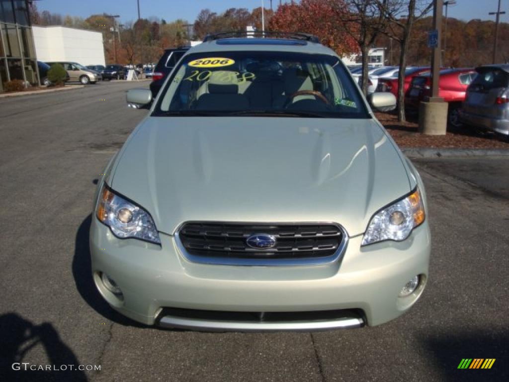 2006 Outback 3.0 R L.L.Bean Edition Wagon - Champagne Gold Opalescent / Taupe photo #6