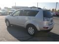 Cool Silver Metallic - Outlander ES Photo No. 3