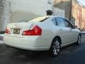 Ivory Pearl - M 35x Sedan Photo No. 4