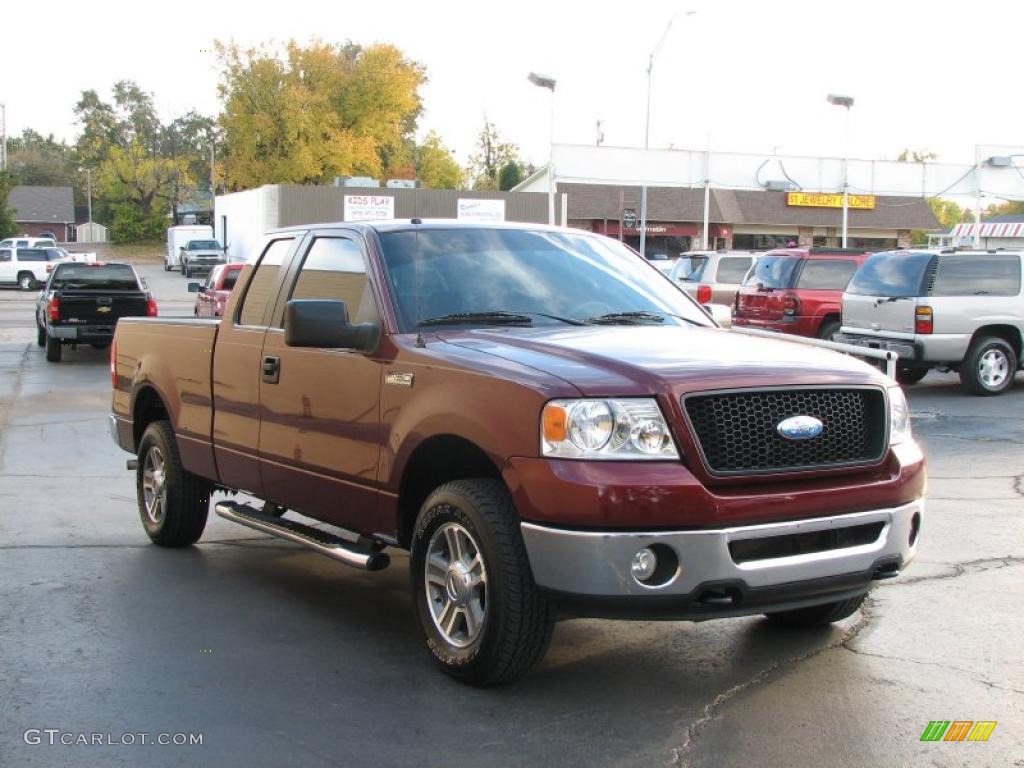 2006 F150 XLT SuperCab 4x4 - Dark Toreador Red Metallic / Medium/Dark Flint photo #3