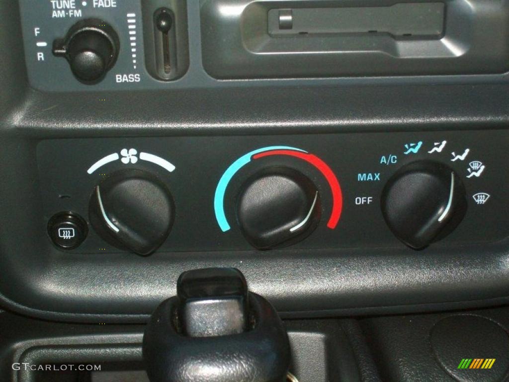 1997 Chevrolet Camaro RS Coupe Controls Photo #39583885