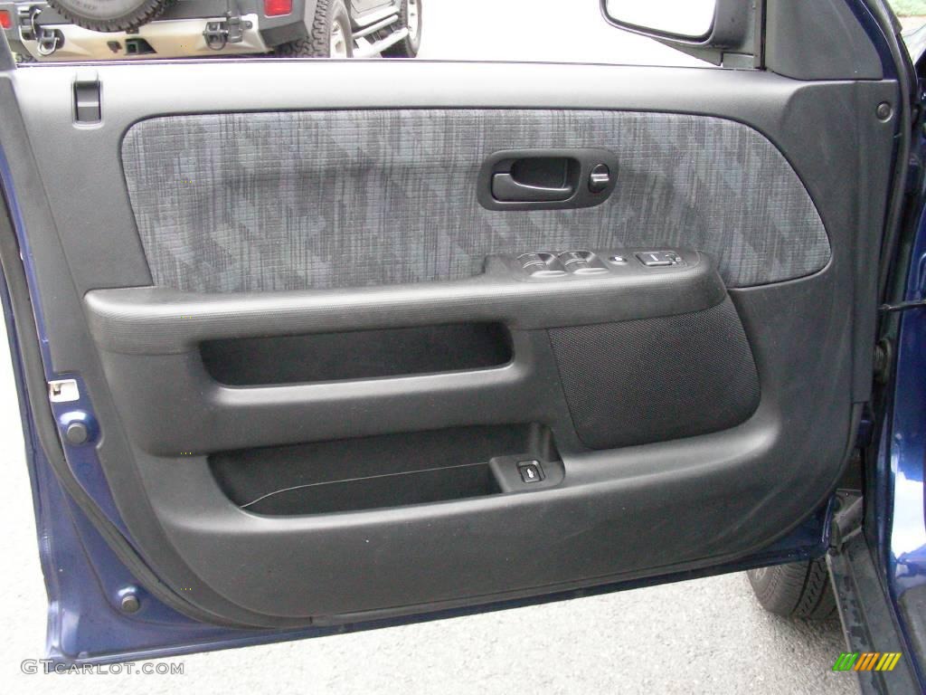 2004 CR-V LX 4WD - Eternal Blue Pearl / Black photo #8