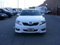 Super White - Camry SE Photo No. 8