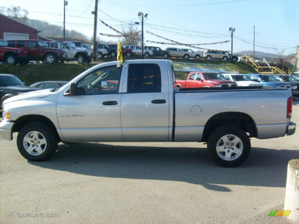 2005 Ram 1500 SLT Quad Cab 4x4 - Bright Silver Metallic / Dark Slate Gray photo #2