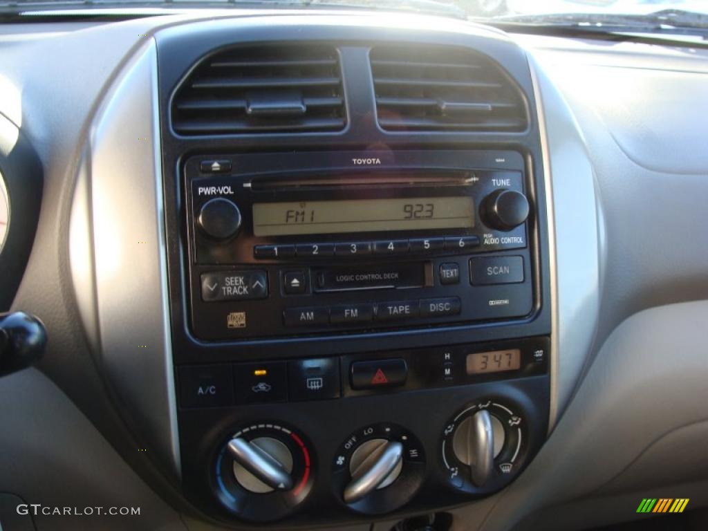 2004 RAV4 4WD - Super White / Taupe photo #12