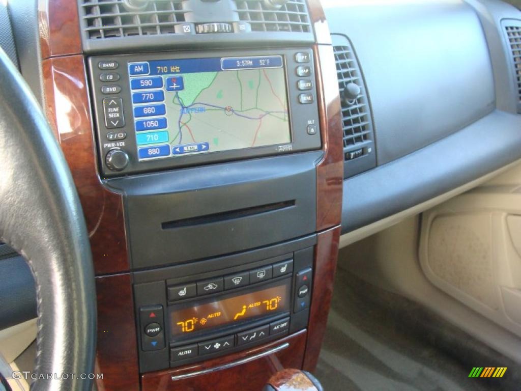 2004 Cadillac SRX V8 Controls Photo #39588057
