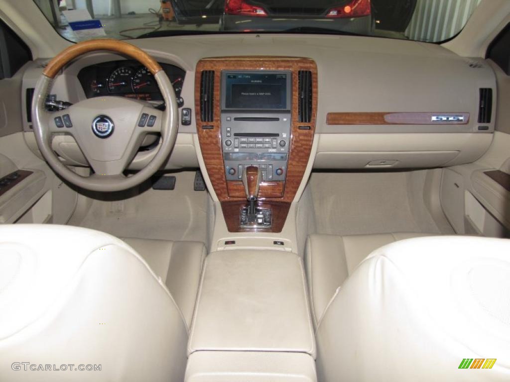 2005 Cadillac STS V8 Cashmere Dashboard Photo #39589037
