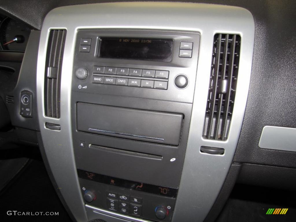 2005 Cadillac STS V6 Controls Photo #39589993