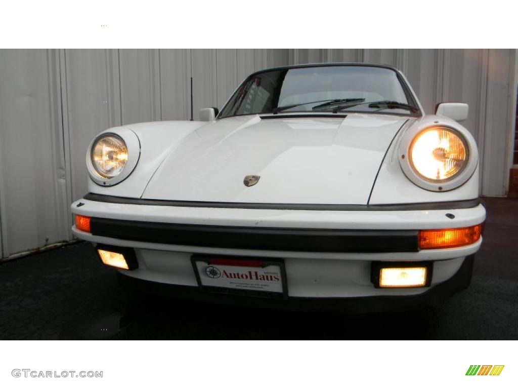 Grand Prix White 1984 Porsche 911 Carrera Targa Exterior Photo #39592269