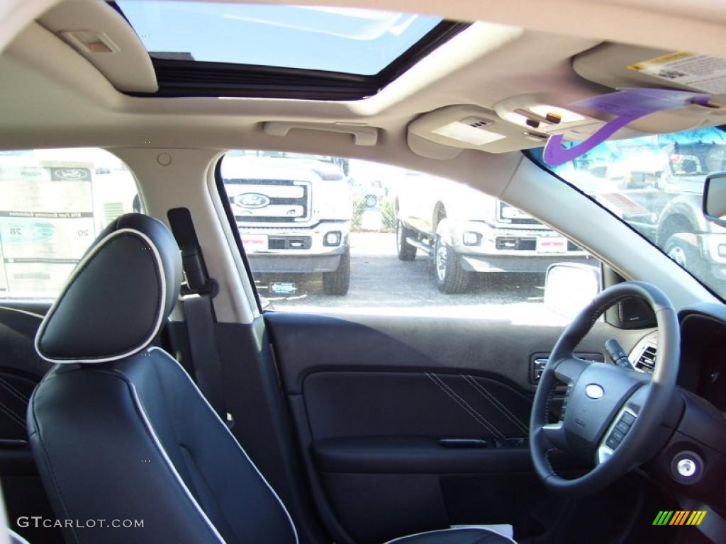 2011 Fusion SEL V6 - White Suede / Charcoal Black photo #16