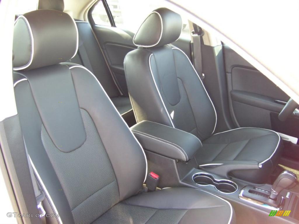 2011 Fusion SEL V6 - White Suede / Charcoal Black photo #17