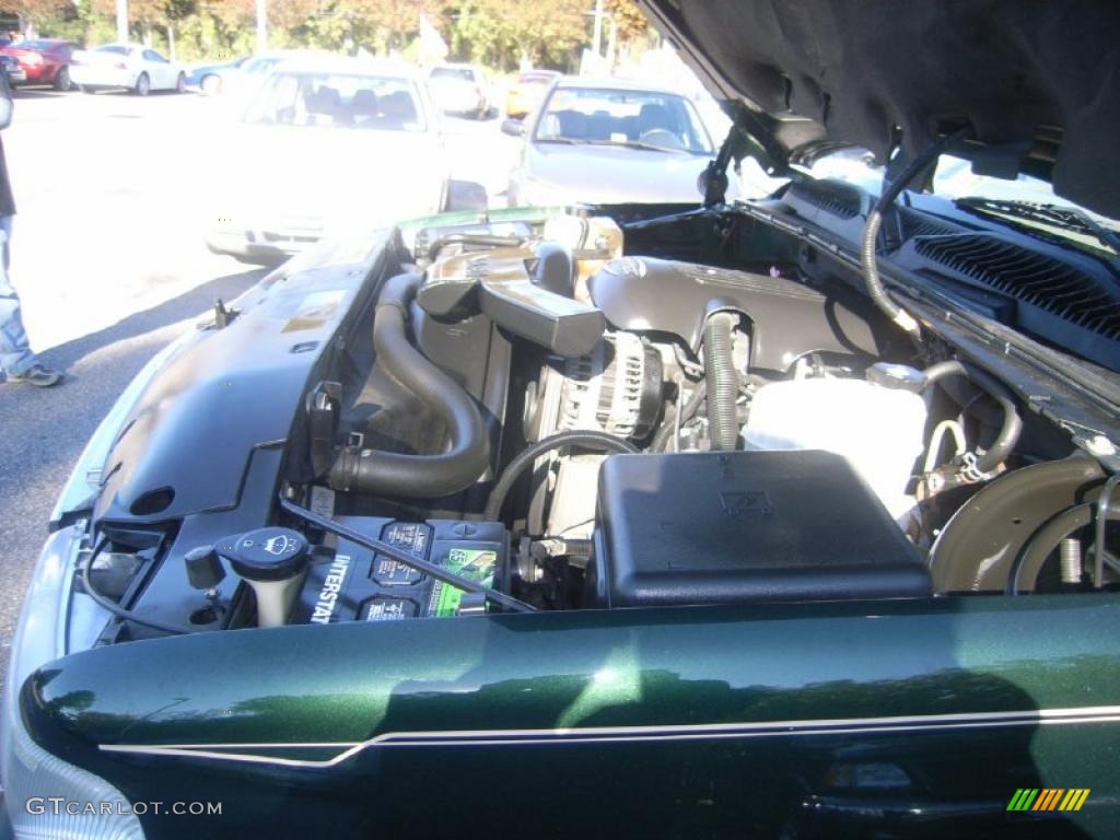 2004 Chevrolet Suburban 1500 LT 5.3 Liter OHV 16-Valve Vortec V8 Engine Photo #39593479