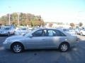 2001 Lunar Mist Metallic Toyota Avalon XL  photo #2