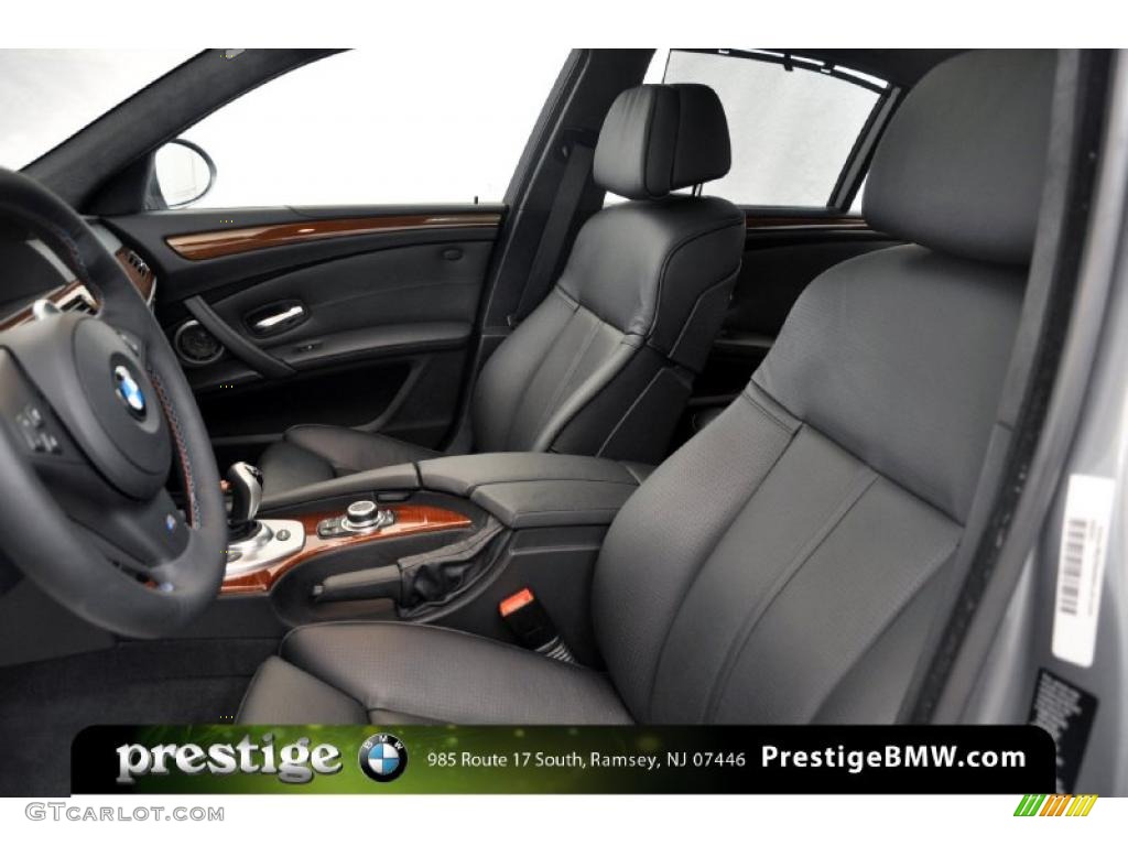 2010 M5  - Space Gray Metallic / Black Merino Leather photo #11