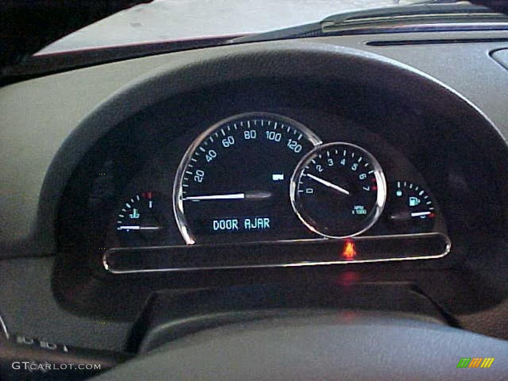 2011 Chevrolet HHR LT Gauges Photo #39595203