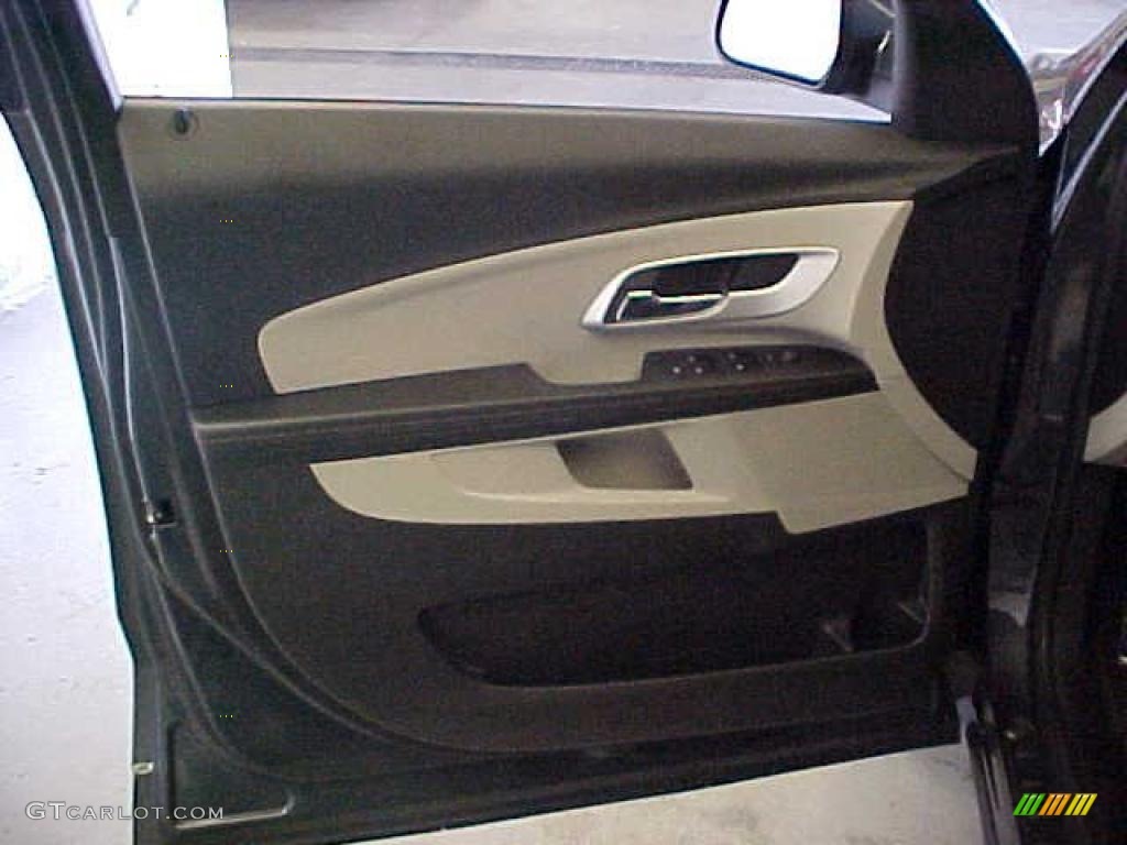 2011 Chevrolet Equinox LT Jet Black Door Panel Photo #39595523